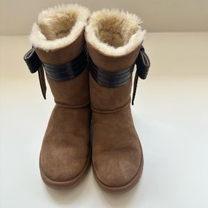 Ugg size 7 bow boots